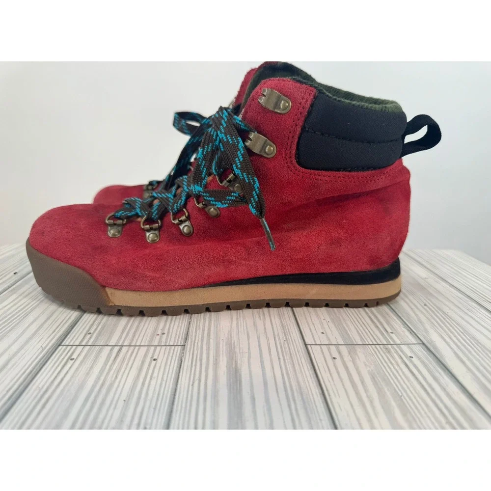 Vans‎ V7064 Red Suede Hiking Boots Men's 7 Women's 8.5 Reverse Waffle Sole